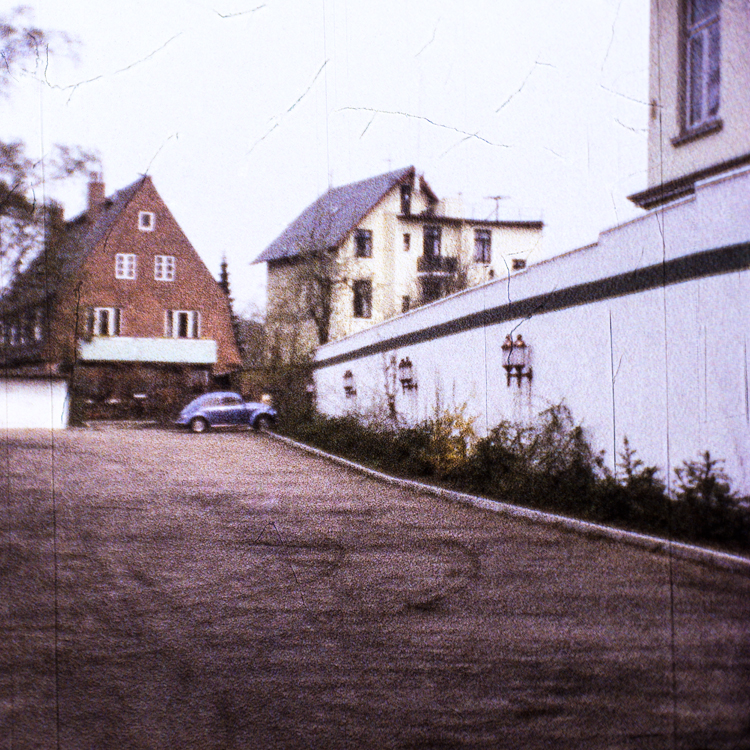 "Hamburg, Germany 1973"  -  75_8552_VW